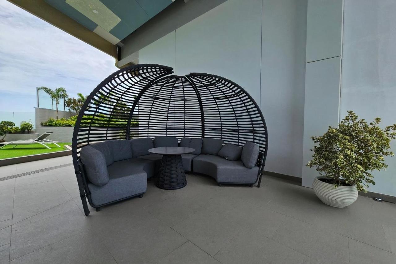 Luxury Sea View Room Beach Front Luxury Jomtien Beach Dış mekan fotoğraf